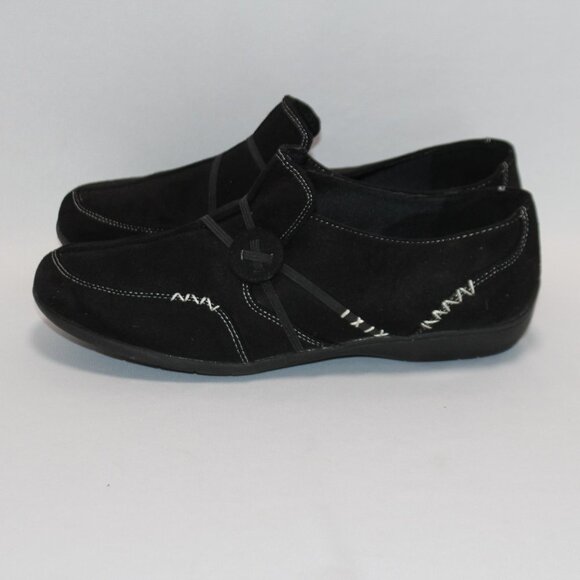 Classique Faux Suede Slip-On Shoes - Picture 4 of 15
